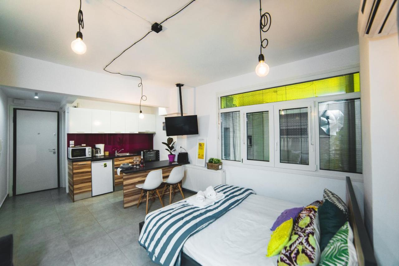 Mazi Rooms Venizelou Tessalónica Exterior foto