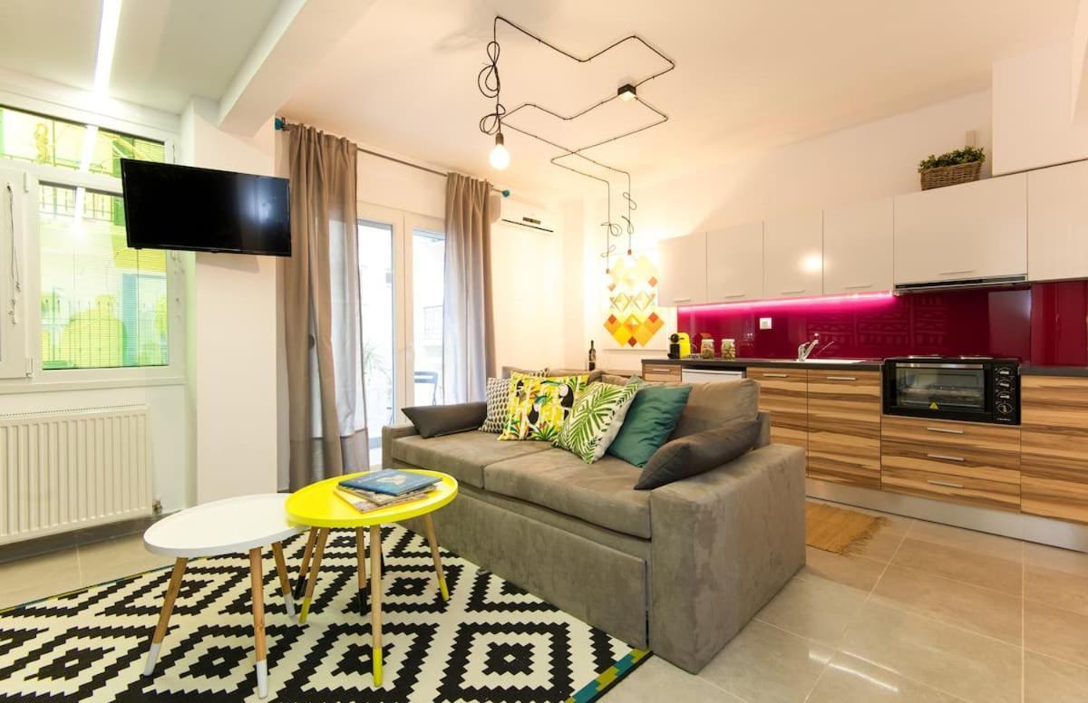 Mazi Rooms Venizelou Tessalónica Exterior foto