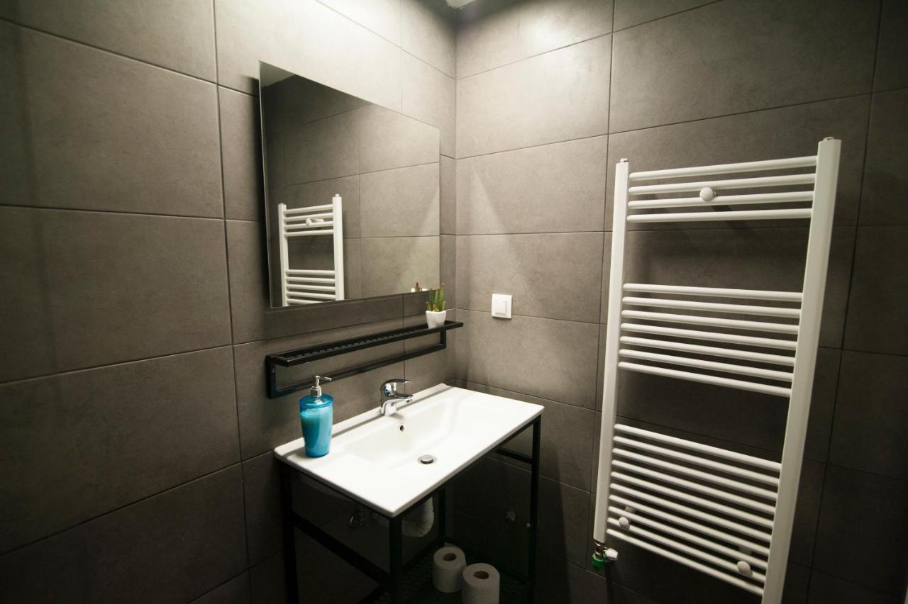 Mazi Rooms Venizelou Tessalónica Exterior foto